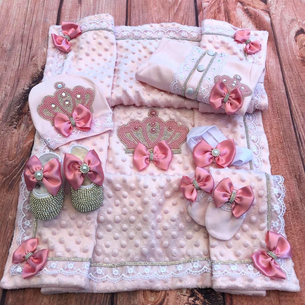 Baby take me home outfit set